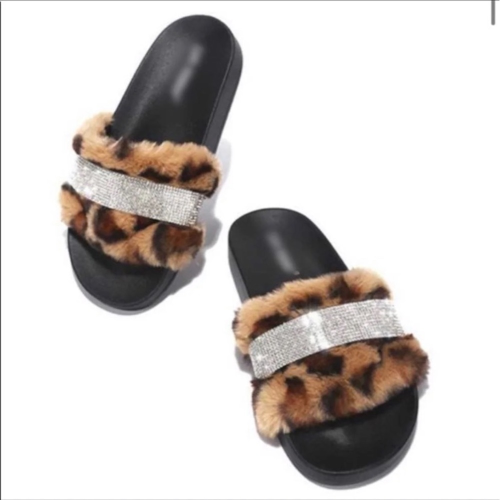 Leopard print faux fur rhinestone slides